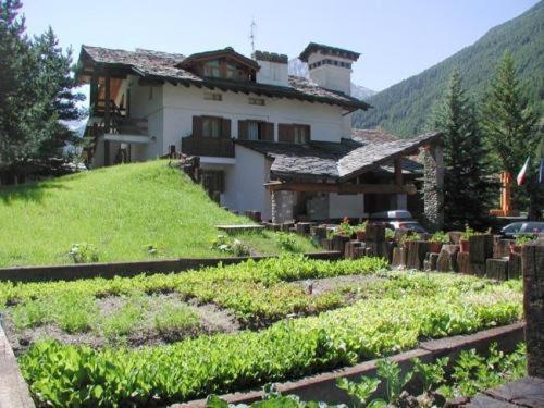 Eco Wellness Hotel Notre Maison Конь Екстер'єр фото