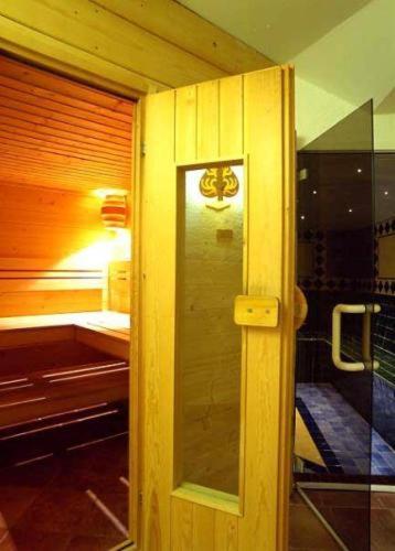 Eco Wellness Hotel Notre Maison Конь Екстер'єр фото