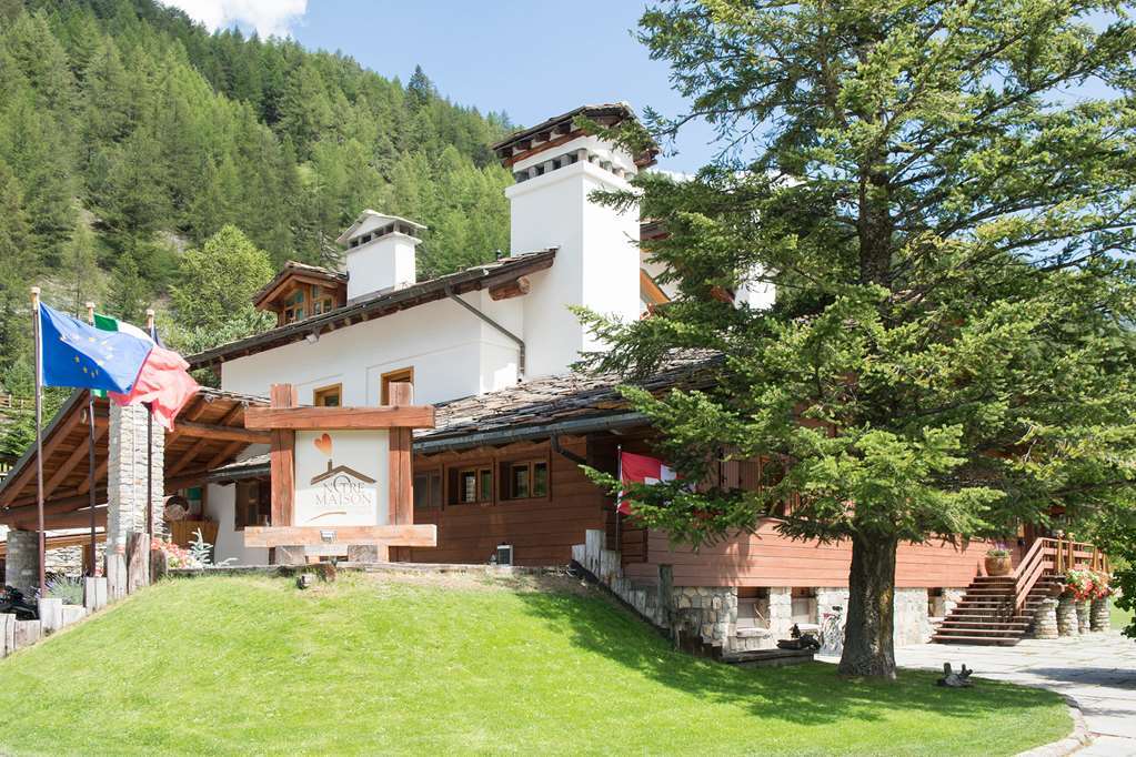 Eco Wellness Hotel Notre Maison Конь Екстер'єр фото